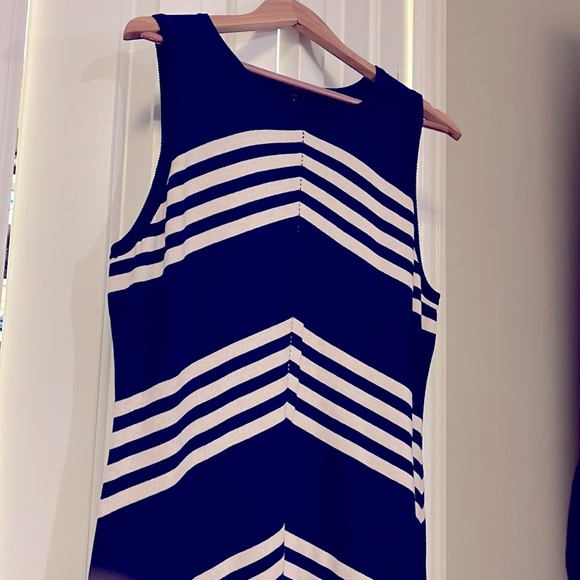 3/$10 Bundle: Marc NY Andrew Marc XL Tank Dress in Navy & White - Picture 2 of 8